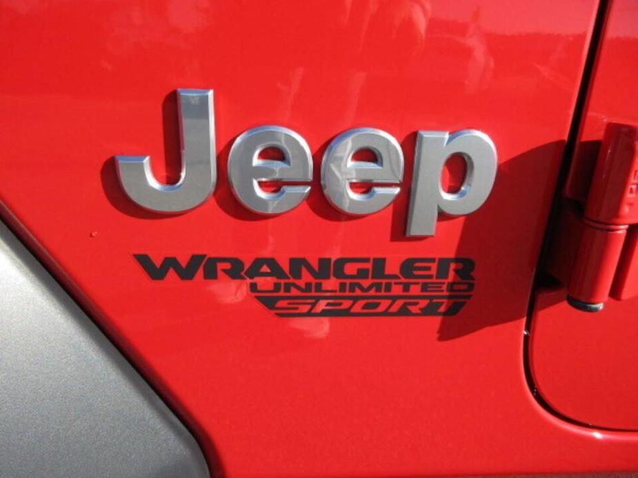 used 2018 Jeep Wrangler Unlimited car, priced at $27,488