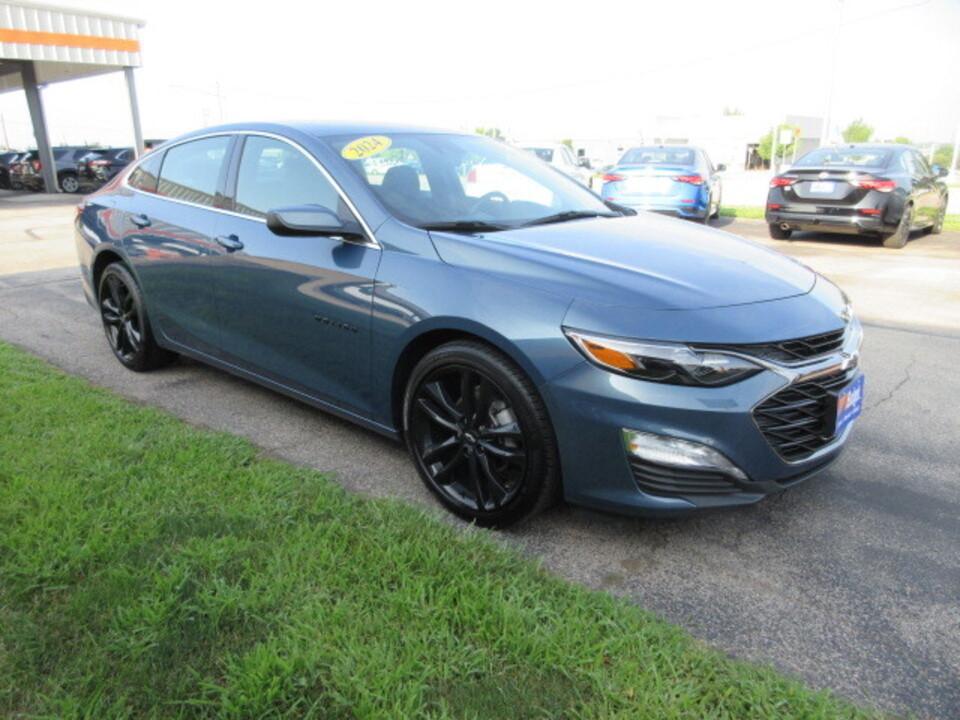 used 2024 Chevrolet Malibu car, priced at $20,290
