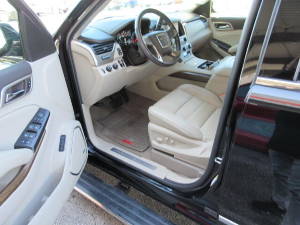 used 2019 GMC Yukon car, priced at $34,988