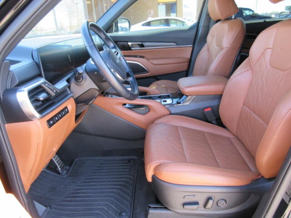 used 2023 Kia Telluride car, priced at $39,990