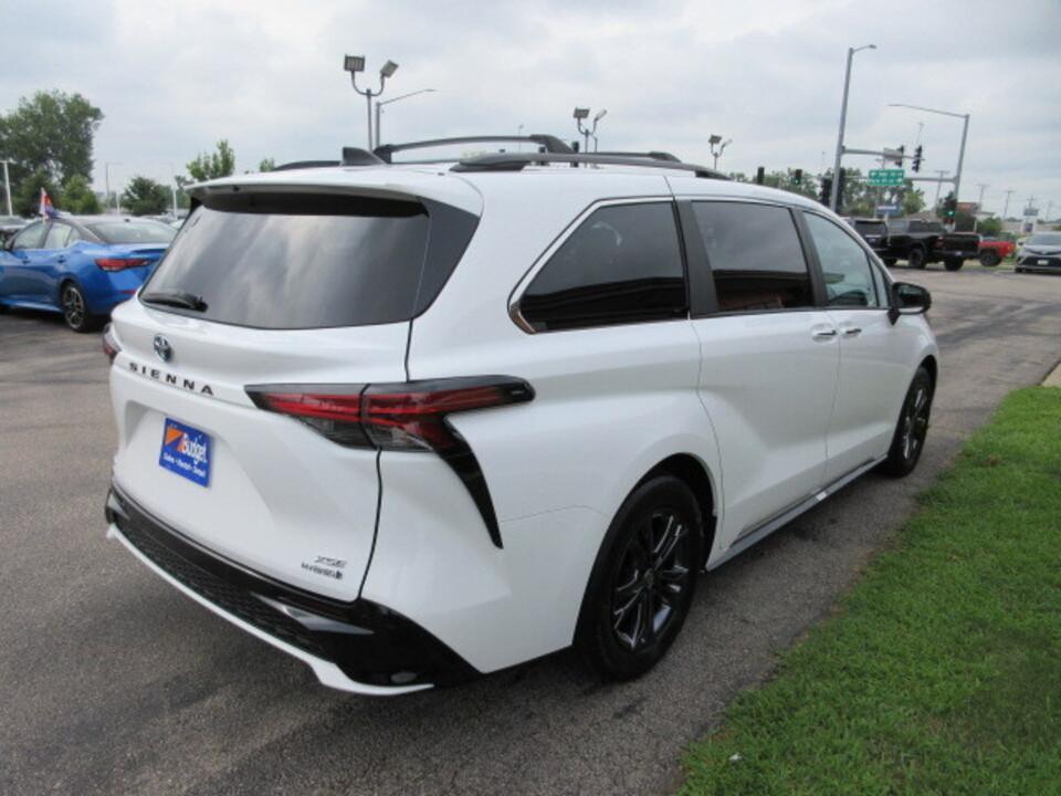 used 2024 Toyota Sienna car, priced at $45,990
