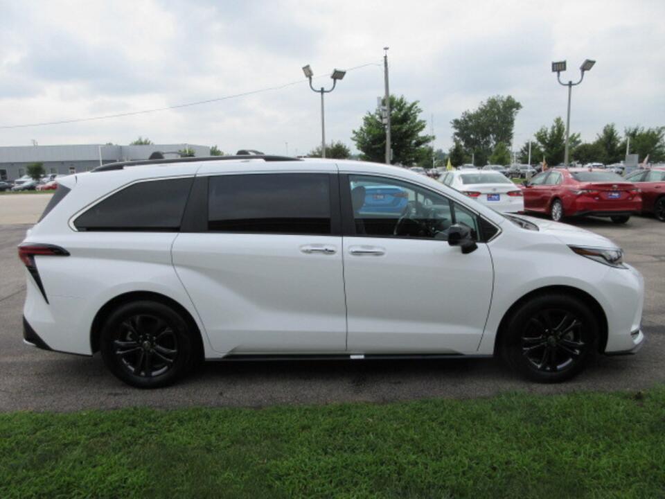 used 2024 Toyota Sienna car, priced at $45,990