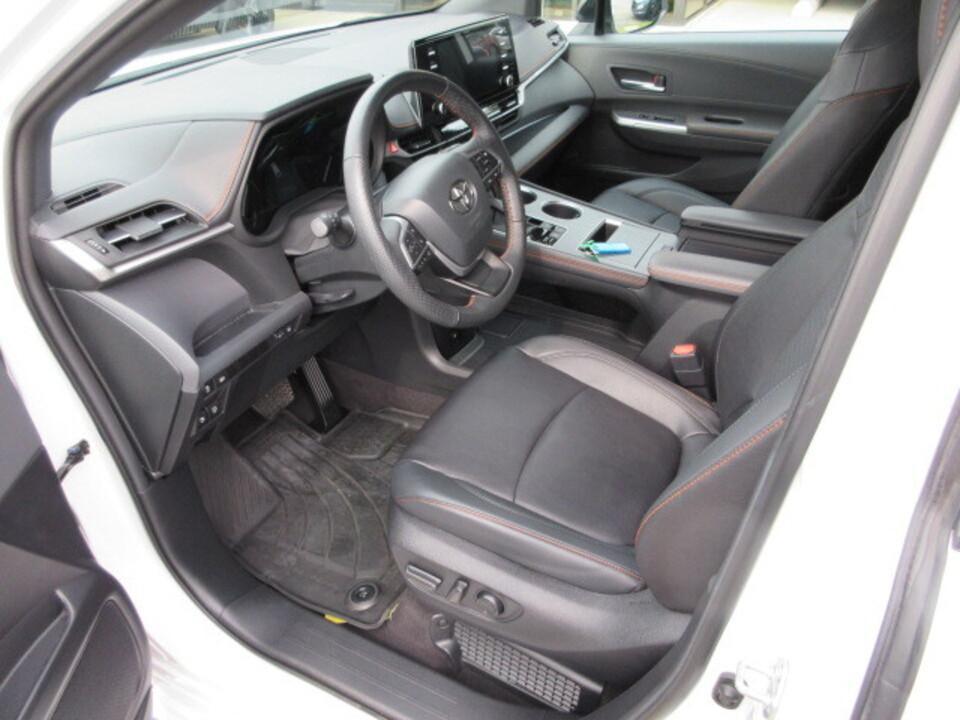 used 2024 Toyota Sienna car, priced at $45,990
