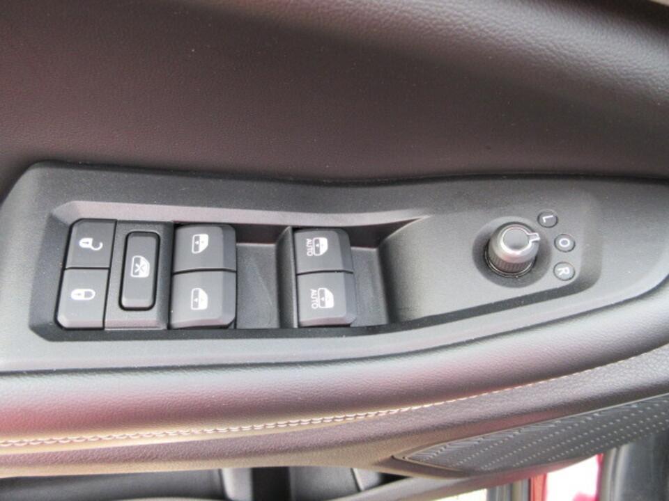 used 2023 Jeep Grand Cherokee car, priced at $33,490