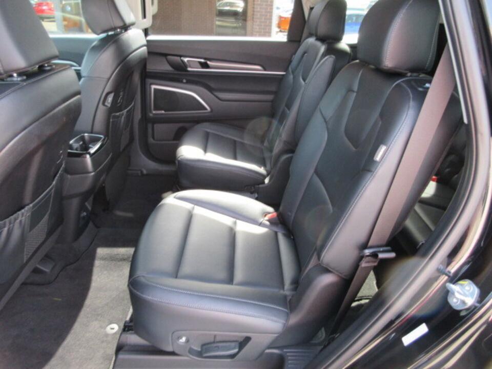 used 2025 Kia Telluride car, priced at $39,990