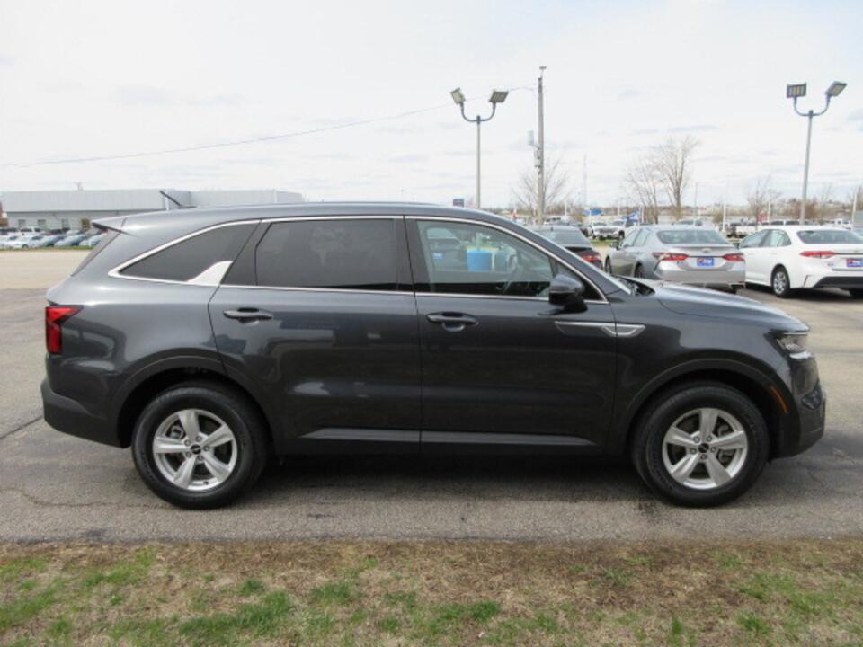 used 2023 Kia Sorento car, priced at $24,488
