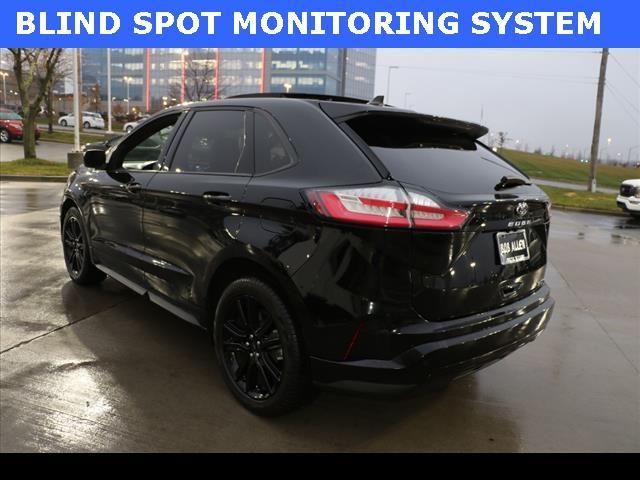 used 2022 Ford Edge car, priced at $30,000