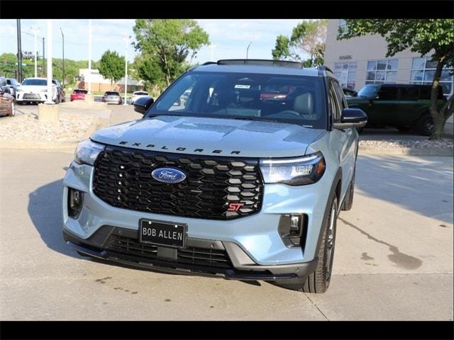 new 2025 Ford Explorer car, priced at $57,541
