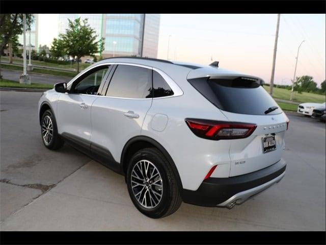 new 2025 Ford Escape car, priced at $33,253