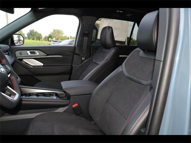 new 2025 Ford Explorer car, priced at $60,680
