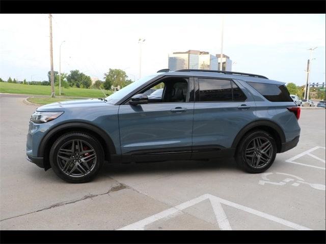 new 2025 Ford Explorer car, priced at $60,680