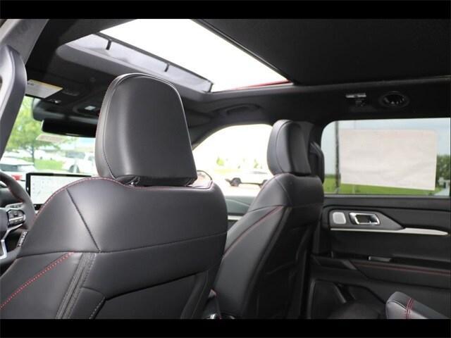 new 2025 Ford Explorer car