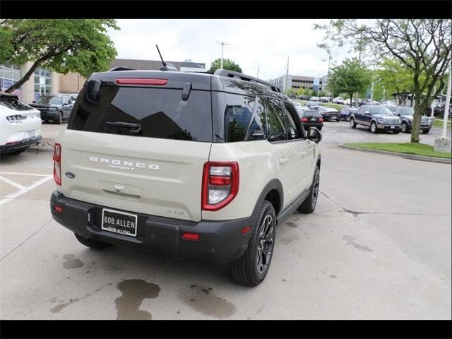 new 2025 Ford Bronco Sport car, priced at $37,452