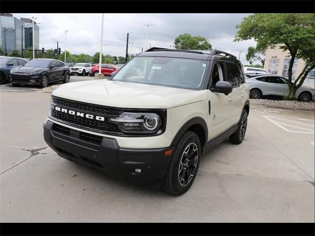 new 2025 Ford Bronco Sport car, priced at $37,452