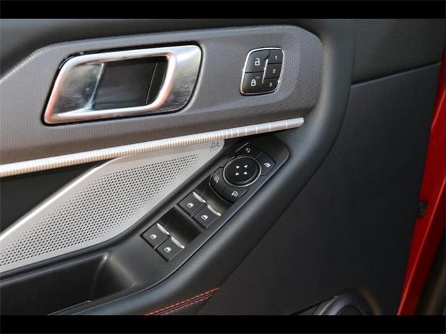 new 2025 Ford Explorer car
