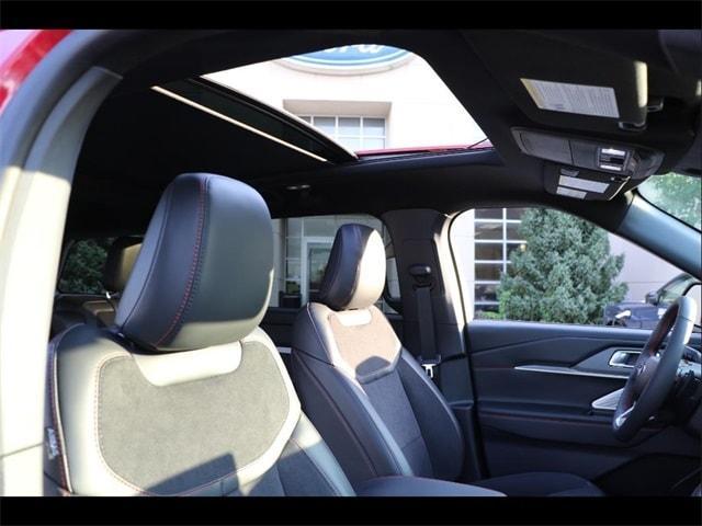 new 2025 Ford Explorer car