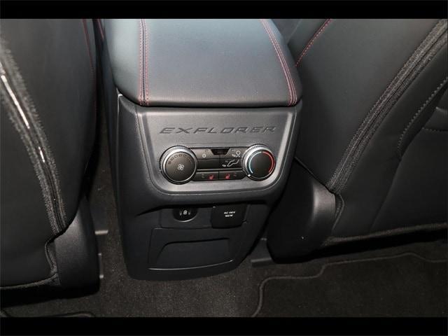 new 2025 Ford Explorer car