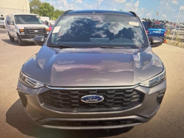 used 2023 Ford Escape car, priced at $26,987
