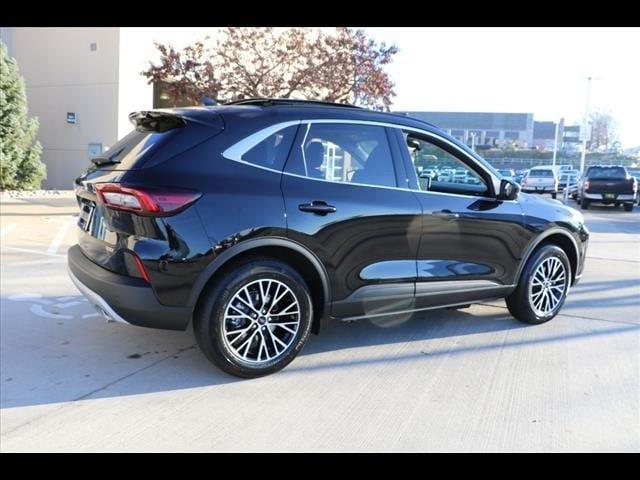 new 2025 Ford Escape car, priced at $40,490