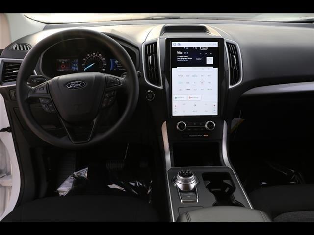 new 2024 Ford Edge car, priced at $35,421