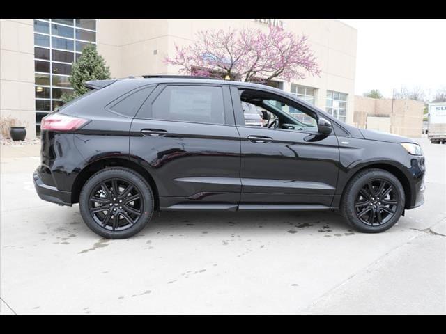 new 2024 Ford Edge car, priced at $41,370