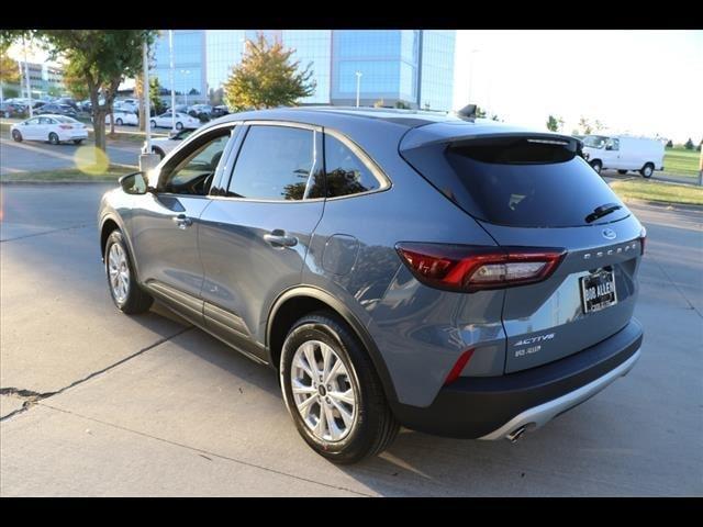 new 2025 Ford Escape car, priced at $30,830