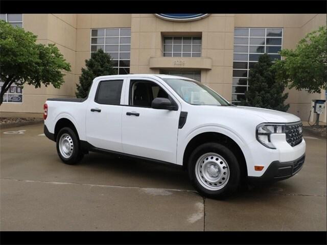 new 2025 Ford Maverick car, priced at $31,505