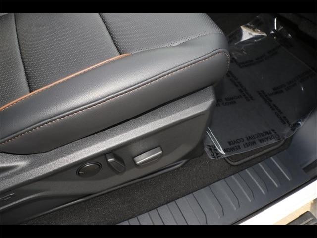 new 2025 Ford F-250 car, priced at $90,594