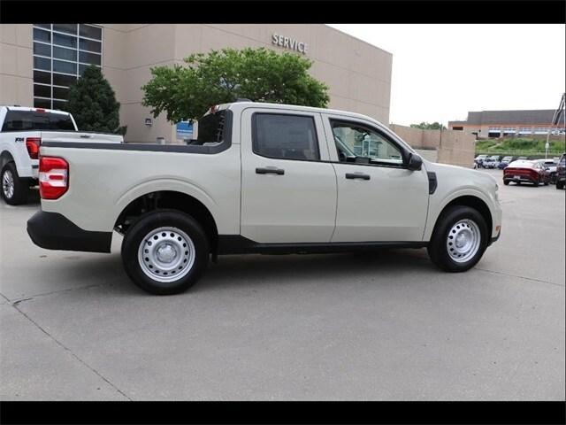 new 2025 Ford Maverick car, priced at $29,395
