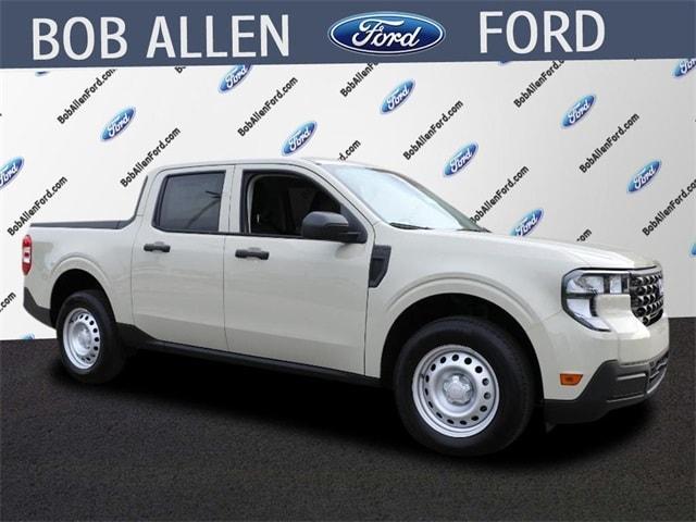 new 2025 Ford Maverick car, priced at $29,395