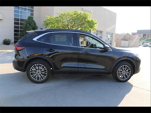 new 2025 Ford Escape car, priced at $33,253