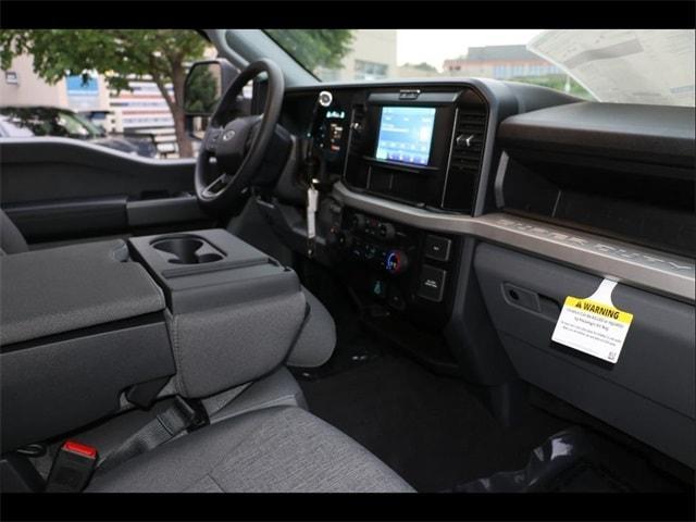 new 2025 Ford F-250 car, priced at $69,992