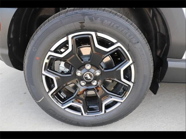 new 2025 Ford Bronco Sport car, priced at $37,098