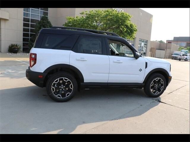 new 2025 Ford Bronco Sport car, priced at $39,680