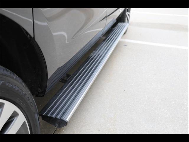 used 2020 Ford Expedition Max car, priced at $40,000