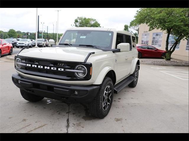 new 2025 Ford Bronco car, priced at $52,525