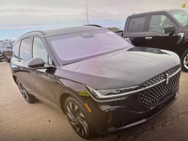 used 2024 Lincoln Nautilus car, priced at $52,754