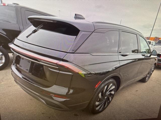 used 2024 Lincoln Nautilus car, priced at $52,754