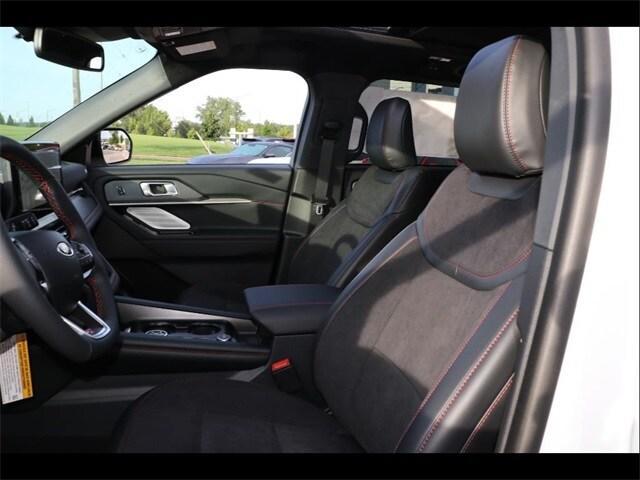 new 2025 Ford Explorer car, priced at $60,980