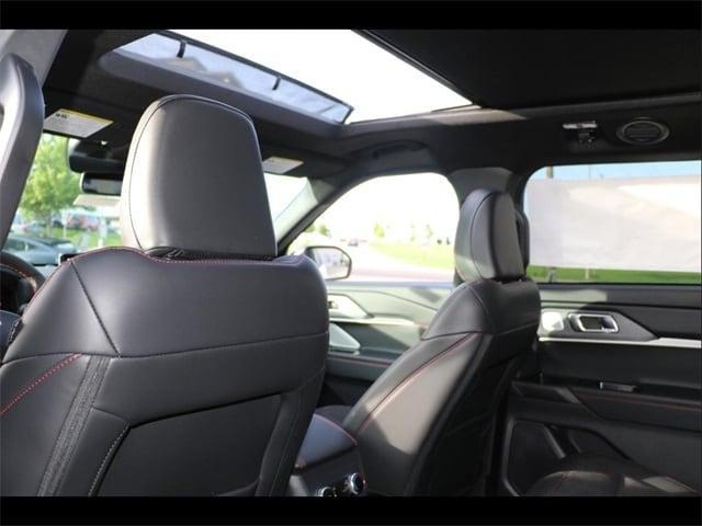 new 2025 Ford Explorer car, priced at $60,980