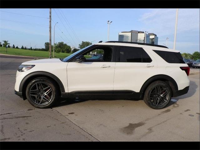 new 2025 Ford Explorer car, priced at $60,980