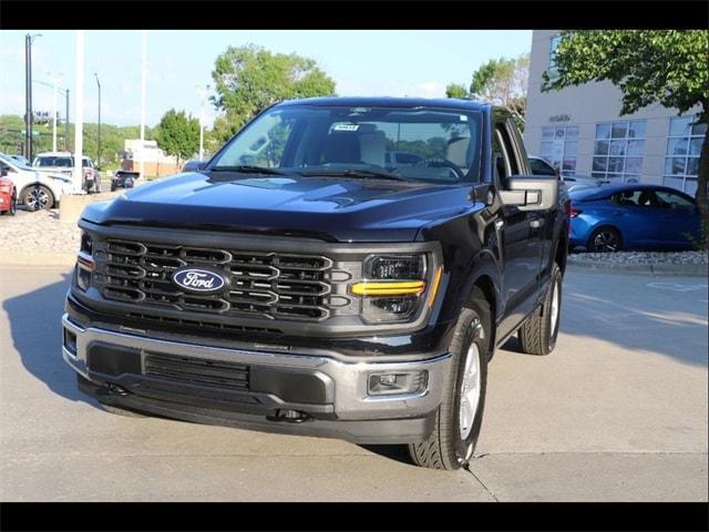 new 2025 Ford F-150 car, priced at $47,660