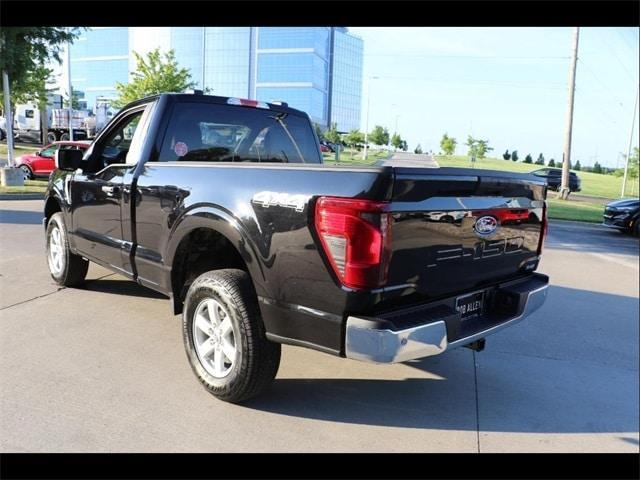 new 2025 Ford F-150 car, priced at $47,660