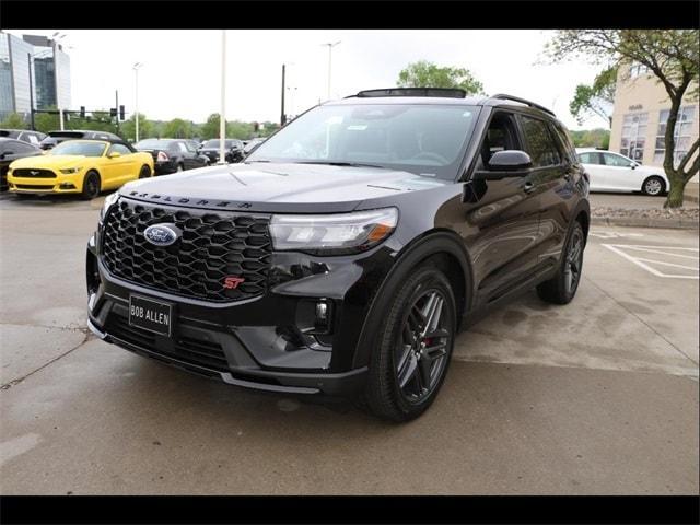 new 2025 Ford Explorer car, priced at $57,104