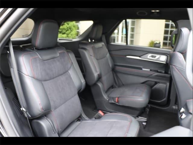 new 2025 Ford Explorer car, priced at $57,104