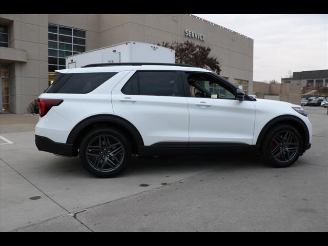 new 2025 Ford Explorer car, priced at $60,145