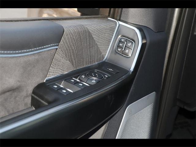 new 2025 Ford F-250 car, priced at $89,624