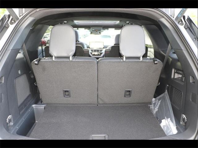 new 2025 Ford Explorer car, priced at $60,980
