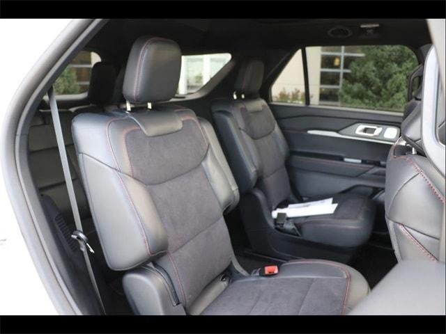 new 2025 Ford Explorer car, priced at $60,980