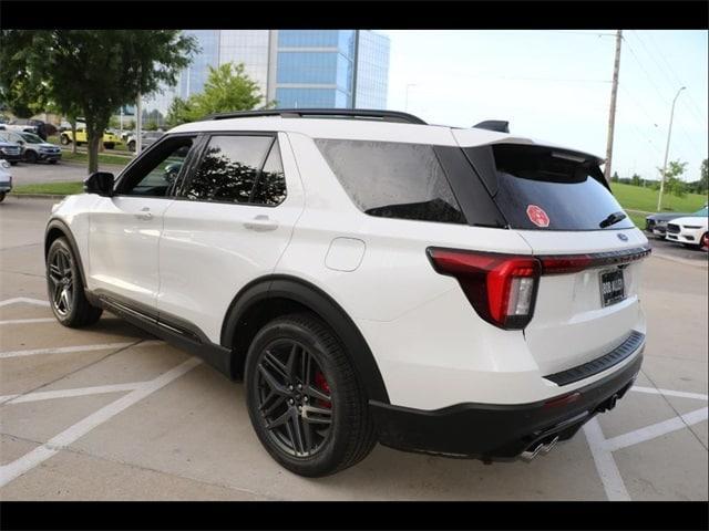 new 2025 Ford Explorer car, priced at $60,980